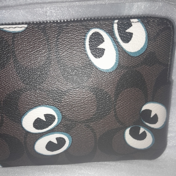 New Coach Wristlet Halloween Eyes NWT 🎃🎃Halloween Sale🎃🎃 Firm - Picture 3 of 7